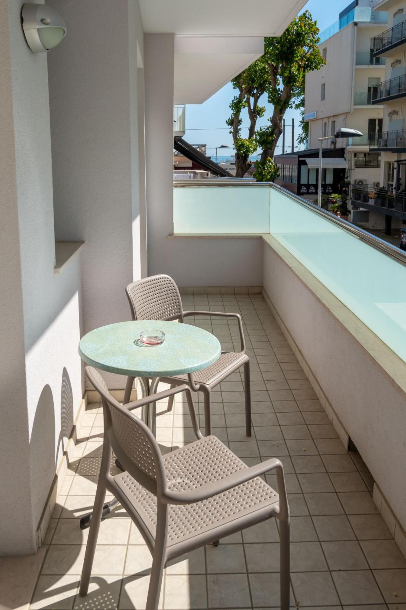 Residence Marzia Ρίμινι Εξωτερικό φωτογραφία