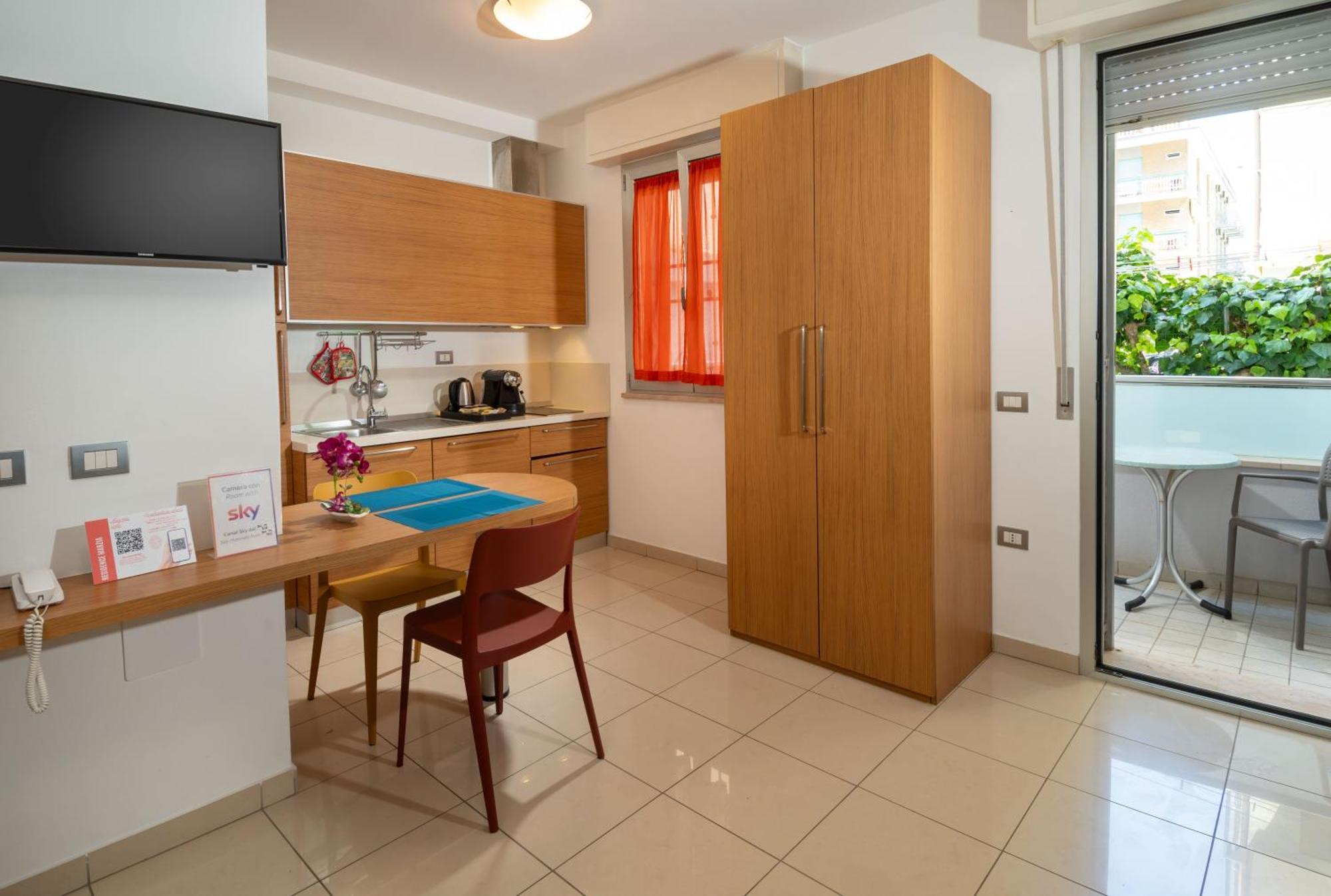 Residence Marzia Ρίμινι Εξωτερικό φωτογραφία